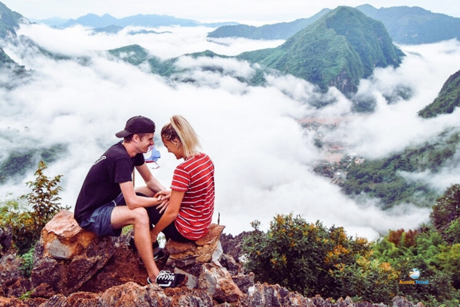 Couple enjoying Mai Chau mountain view in Vietnam – Auasia Travel